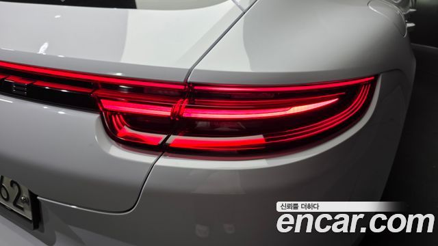 Porsche Panamera 2020 — photo 9