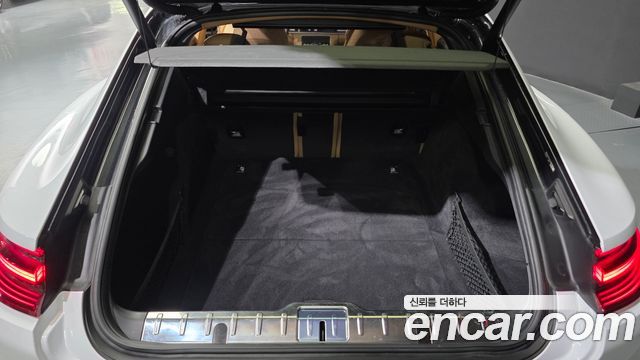 Porsche Panamera 2020 — photo 33