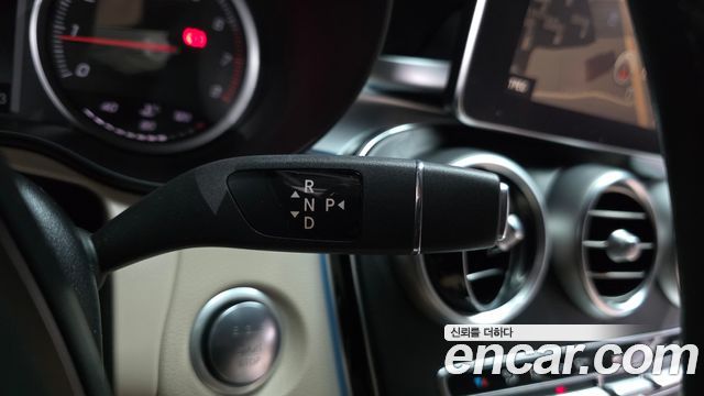 Mercedes-Benz GLC-Class 2019 — photo 12