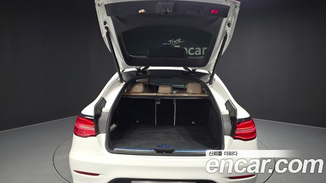 Mercedes-Benz GLC-Class 2019 — photo 26