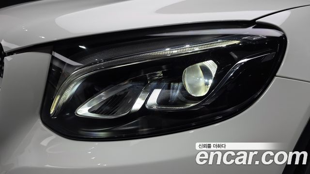 Mercedes-Benz GLC-Class 2019 — photo 8