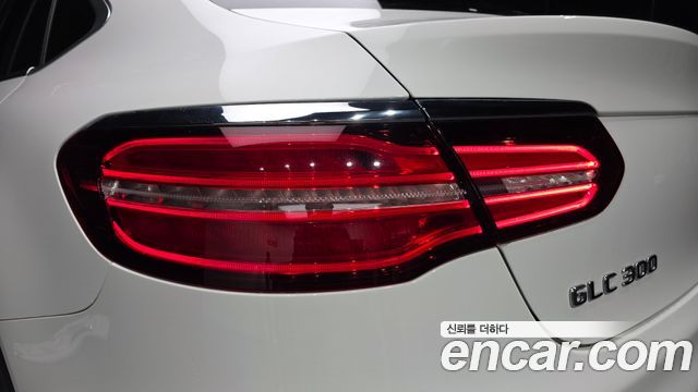 Mercedes-Benz GLC-Class 2019 — photo 9