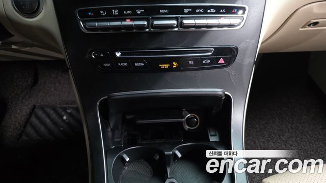 Mercedes-Benz GLC-Class 2019 — photo 29