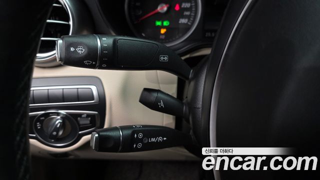 Mercedes-Benz GLC-Class 2019 — photo 31