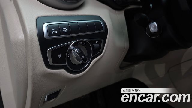 Mercedes-Benz GLC-Class 2019 — photo 32