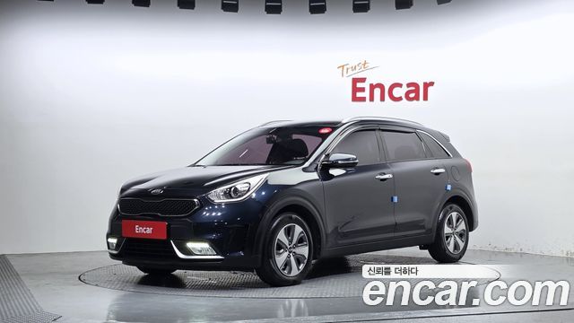 Kia Niro 2017 — photo 1