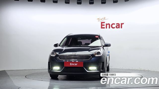 Kia Niro 2017 — photo 3