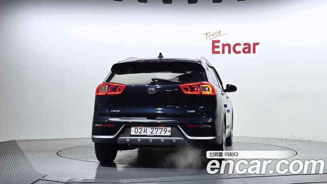 Kia Niro 2017 — photo 4