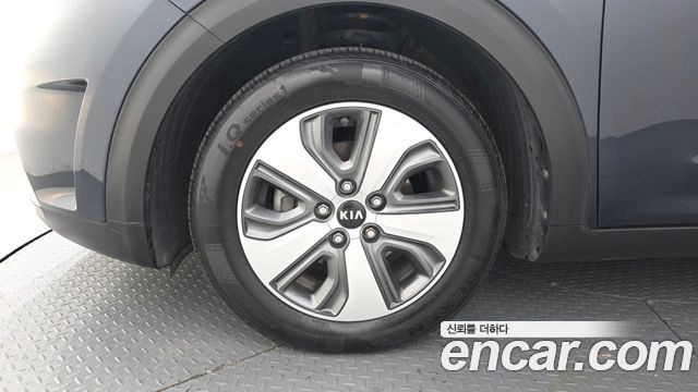 Kia Niro 2017 — photo 5