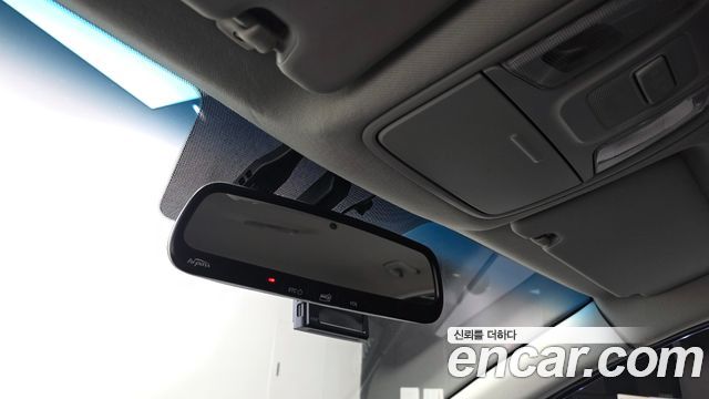Kia Niro 2017 — photo 25