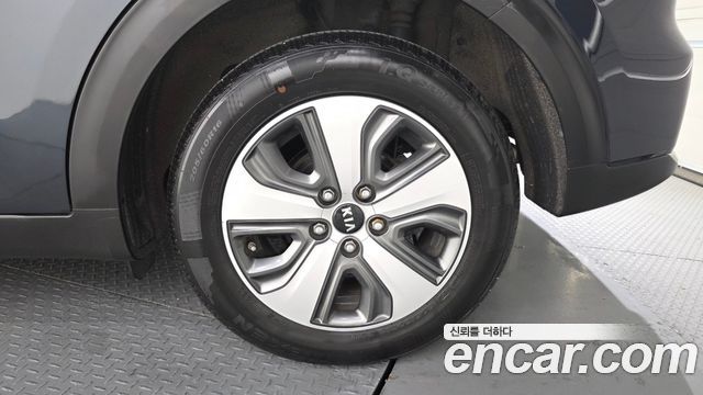 Kia Niro 2017 — photo 7