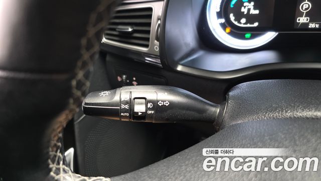 Kia Niro 2017 — photo 28
