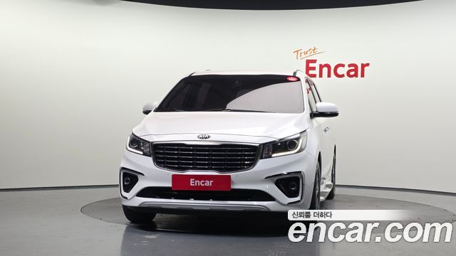 Kia Canival 2020 — photo 3