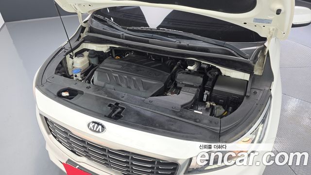 Kia Canival 2020 — photo 6
