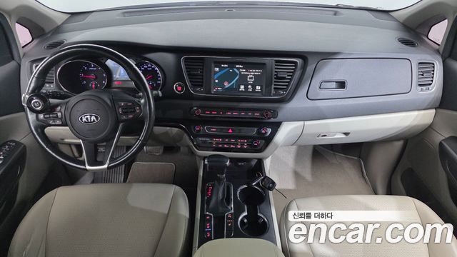Kia Canival 2020 — photo 7
