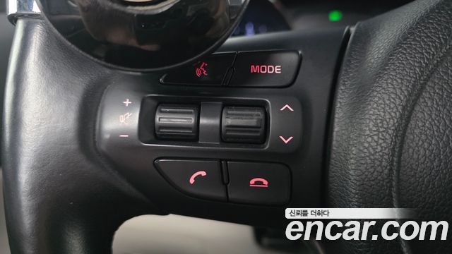 Kia Canival 2020 — photo 16