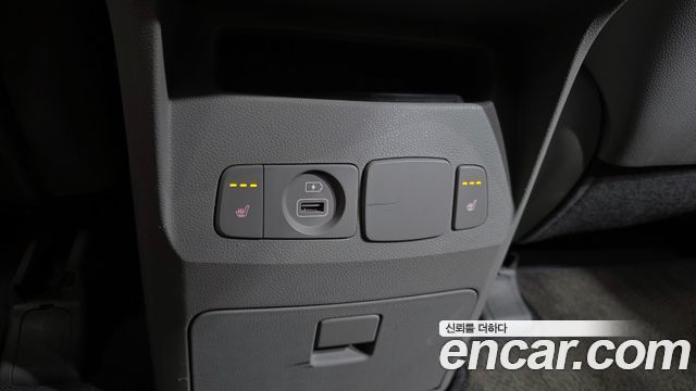 Kia Canival 2020 — photo 18