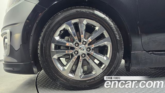 Kia Canival 2016 — photo 5