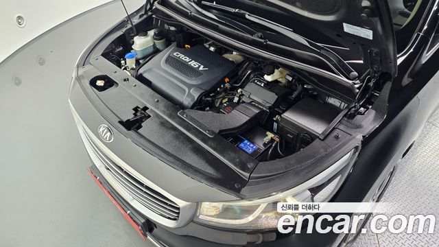 Kia Canival 2016 — photo 6