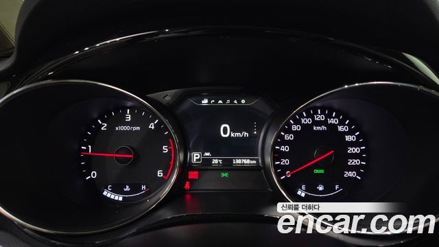 Kia Canival 2016 — photo 11