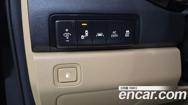 Kia Canival 2016 — photo 20