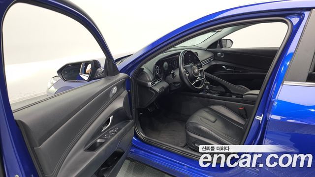 Hyundai AVANTE 2021 — photo 13