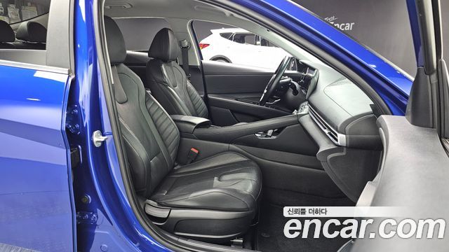Hyundai AVANTE 2021 — photo 16