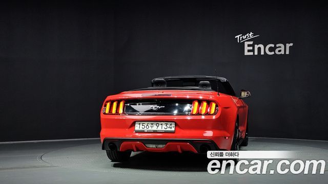 Ford Mustang 2017 — photo 4