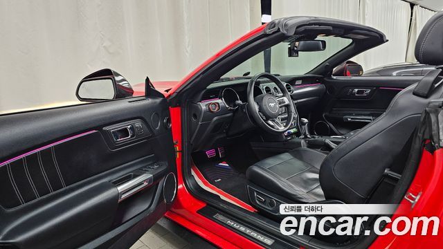 Ford Mustang 2017 — photo 10