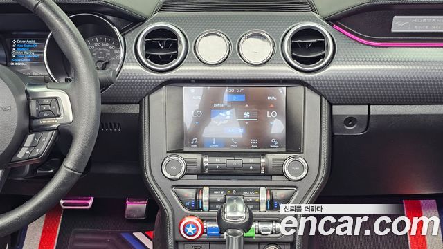 Ford Mustang 2017 — photo 14