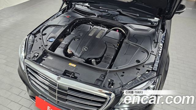 Mercedes-Benz S-Class 2018 — photo 6