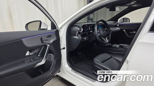 Mercedes-Benz A-Class 2021 — photo 13