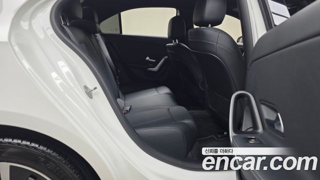 Mercedes-Benz A-Class 2021 — photo 17