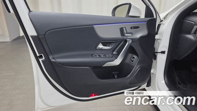 Mercedes-Benz A-Class 2021 — photo 14