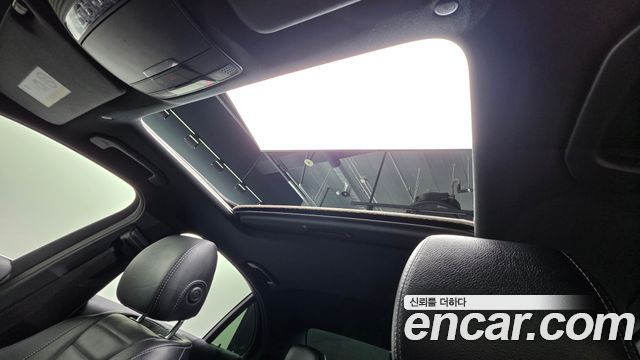 Mercedes-Benz E-Class 2022 — photo 31