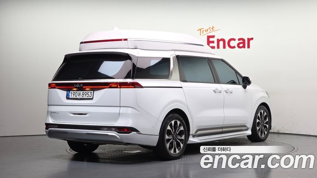 Kia Canival 2023 — photo 2