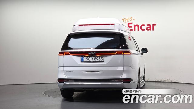 Kia Canival 2023 — photo 4
