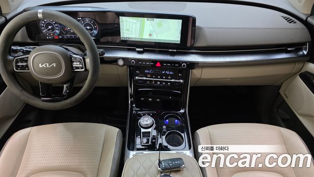 Kia Canival 2023 — photo 10