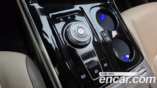 Kia Canival 2023 — photo 12