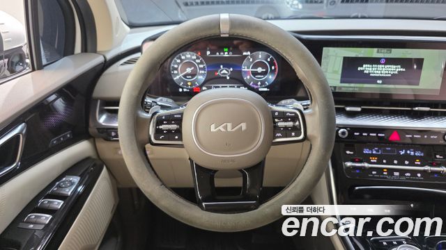 Kia Canival 2023 — photo 18