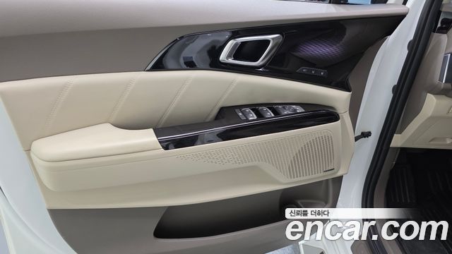 Kia Canival 2023 — photo 14