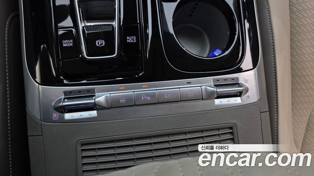 Kia Canival 2023 — photo 27
