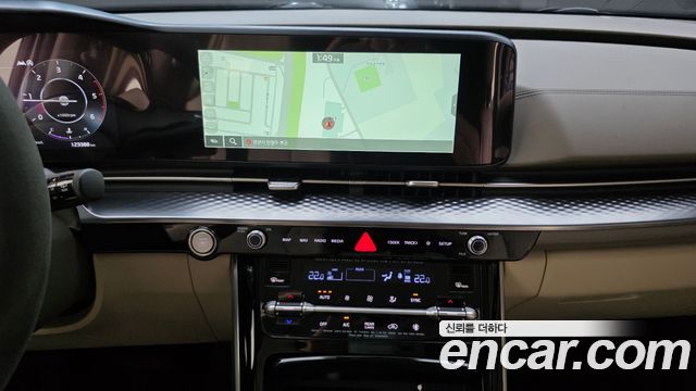 Kia Canival 2023 — photo 29