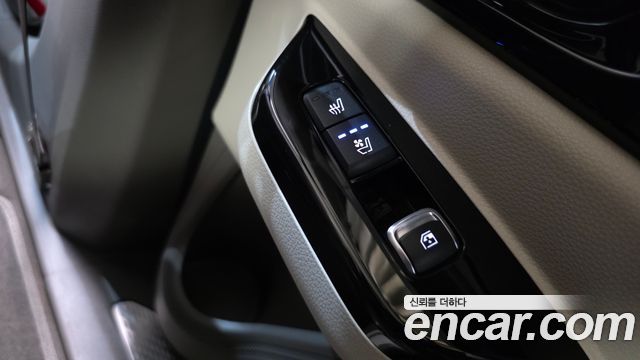 Kia Canival 2023 — photo 31