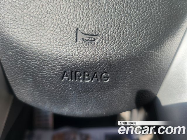 Hyundai AVANTE 2012 — photo 17