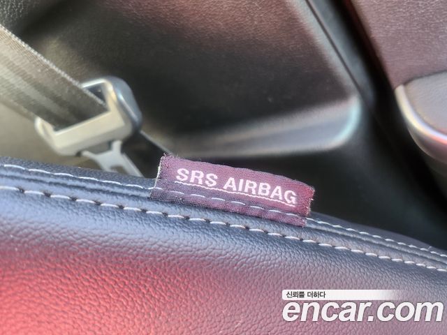 Hyundai AVANTE 2012 — photo 18