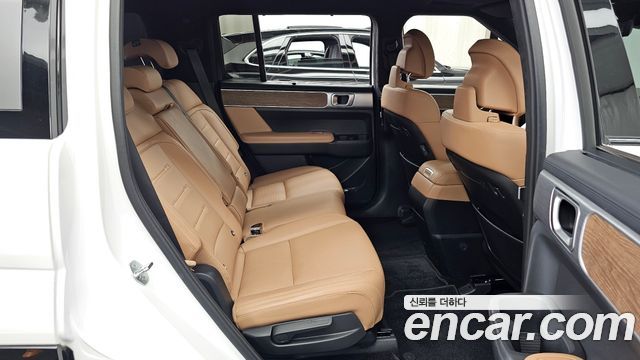 Hyundai Santafe 2024 — photo 18