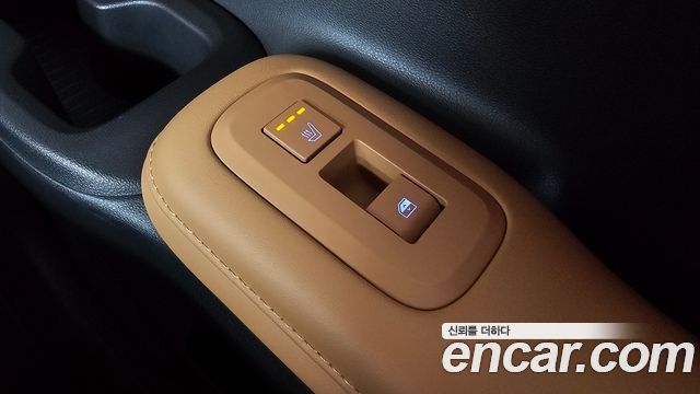 Hyundai Santafe 2024 — photo 25