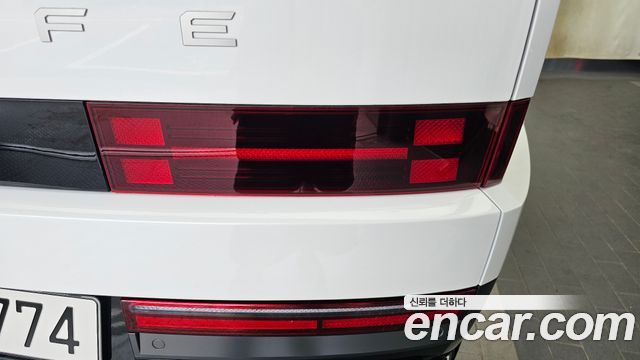 Hyundai Santafe 2024 — photo 9
