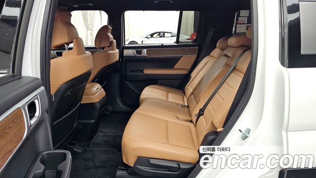 Hyundai Santafe 2024 — photo 16